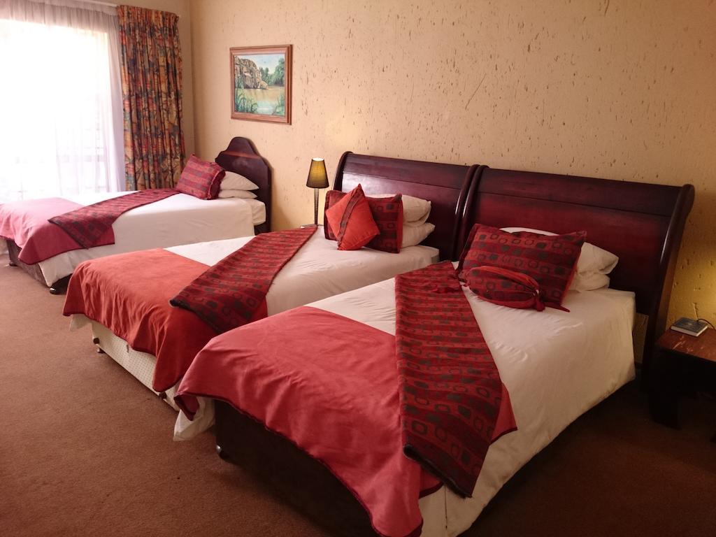 Hornbill Lodge Magaliesburg Kamer foto